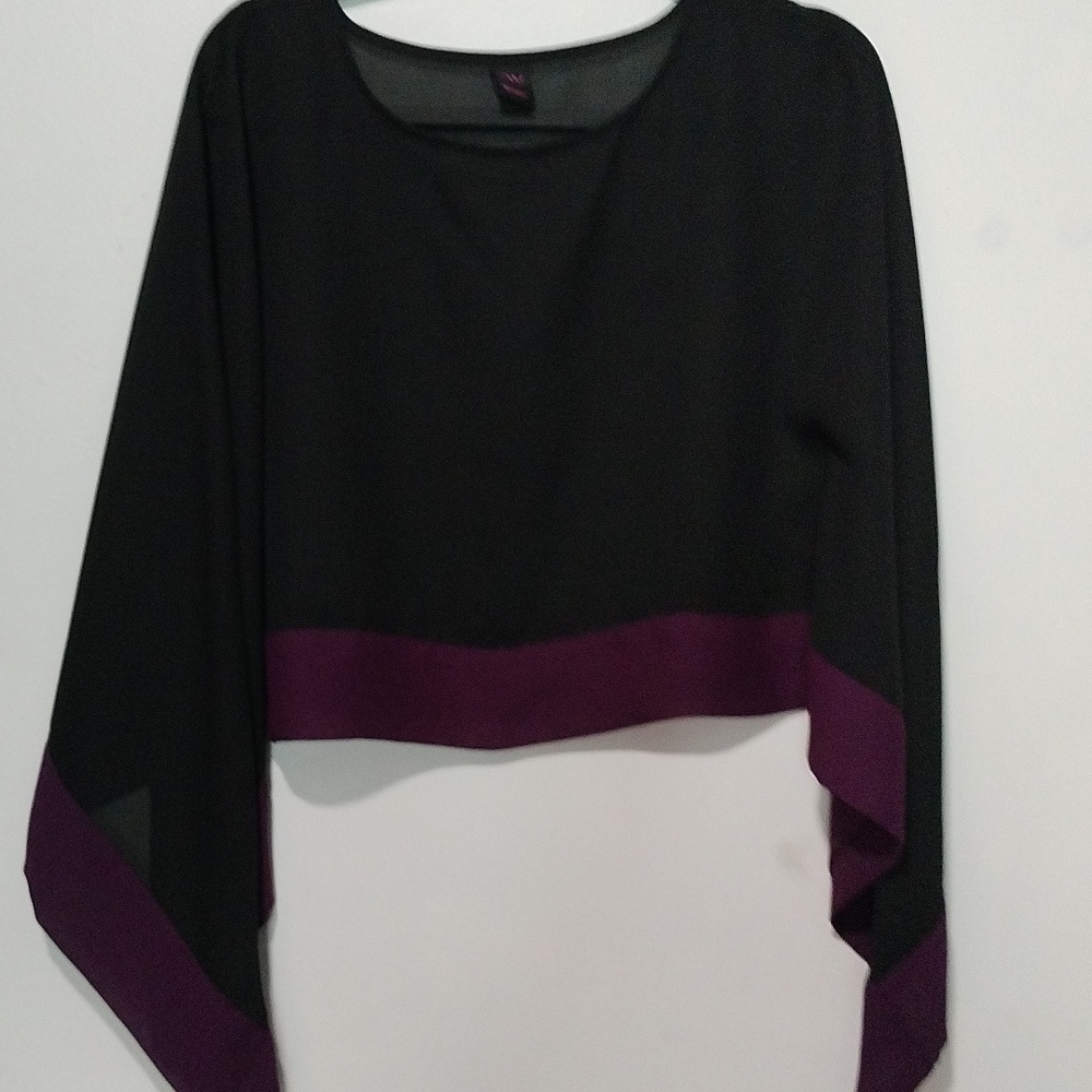 Wrapper sheer top size S